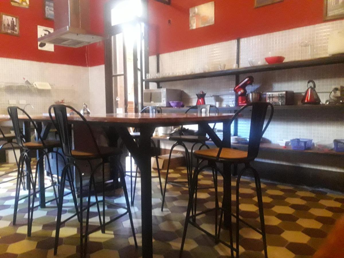 Hostel Point Росарио Екстериор снимка